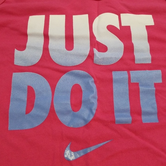 **SOLD** Nike tank top - Picture 2 of 4